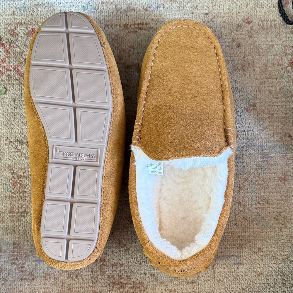 Koolaburra Men's Brown Suede Loafers